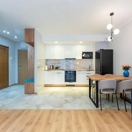 Apartamento Adventure Of Lodz Exterior foto