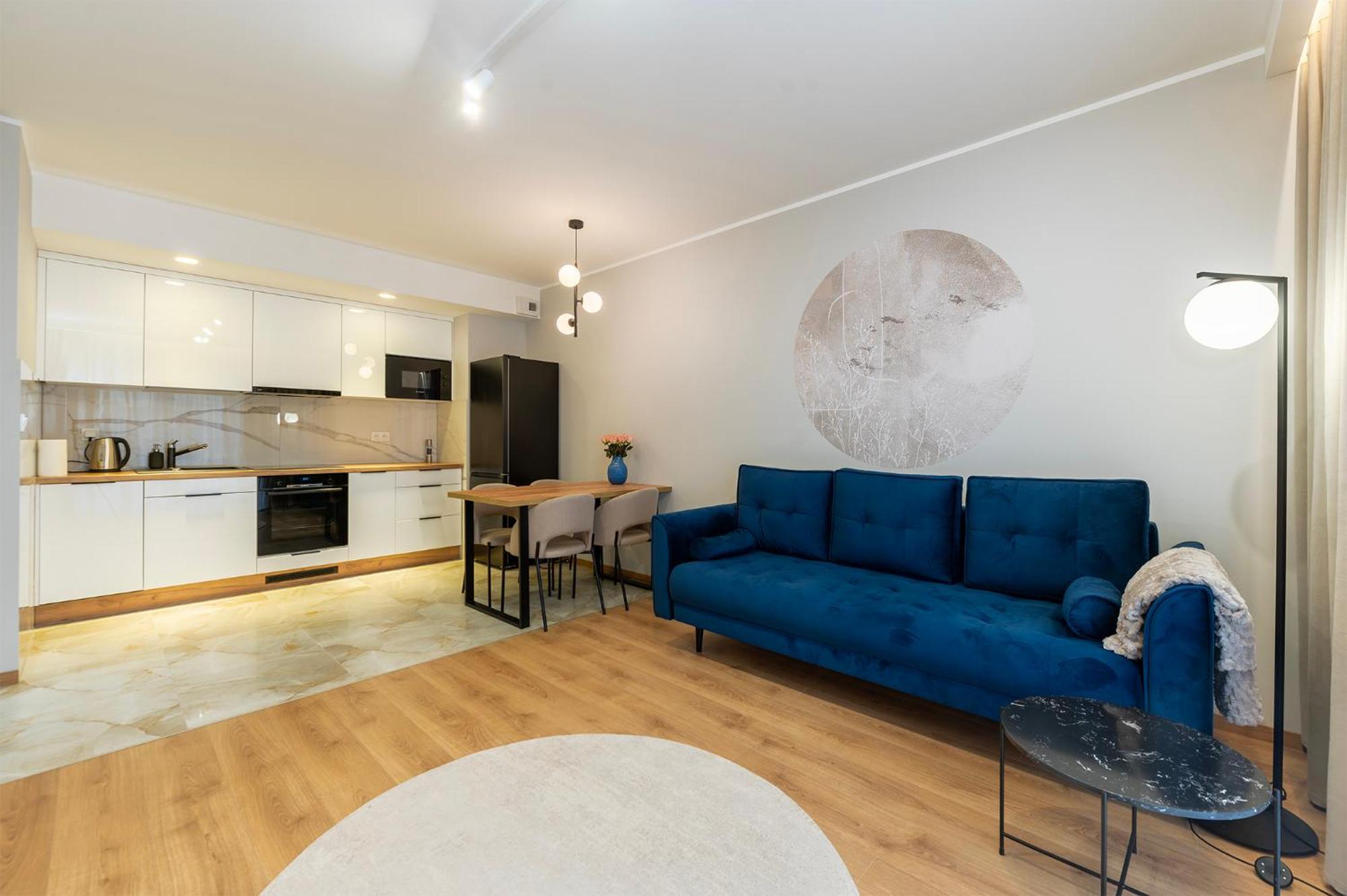 Apartment Adventure Of *